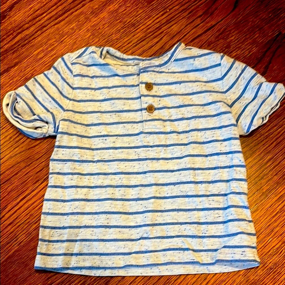 Bundle of Old Navy Short Sleeve Henley Tee Set in Blue and Grey